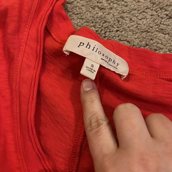 Philosophy small red tee - Picture 8 of 8